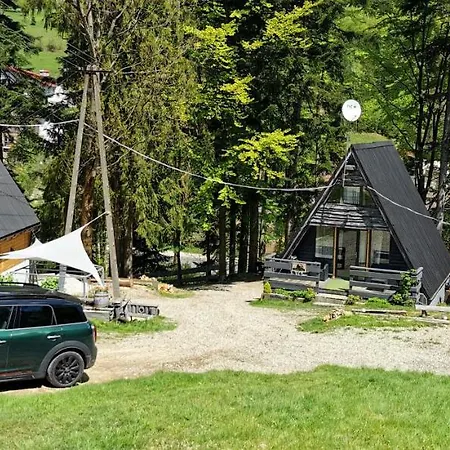 Osada Pod Beskidem- Chatki Caloroczne Szczyrk Exteriér fotografie