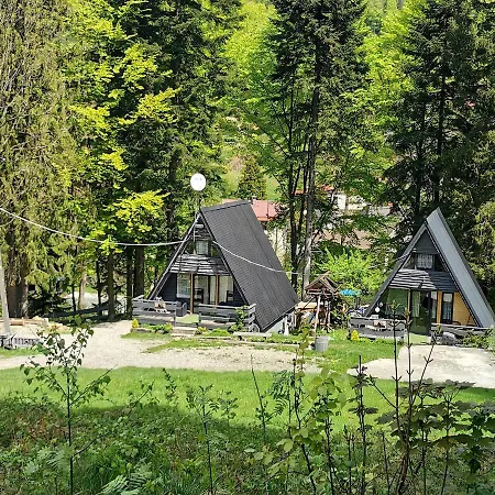 Osada Pod Beskidem- Chatki Caloroczne Szczyrk Exteriér fotografie