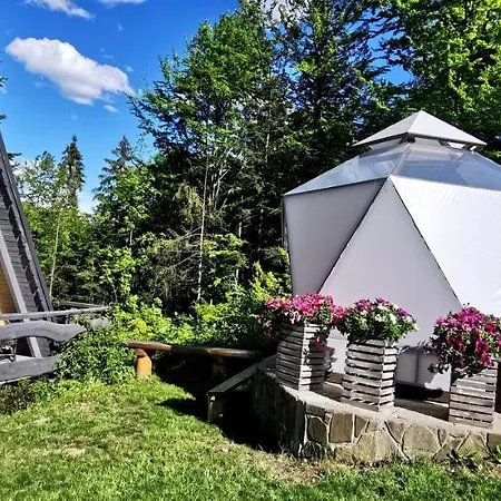 Osada Pod Beskidem- Chatki Caloroczne Szczyrk Exteriér fotografie