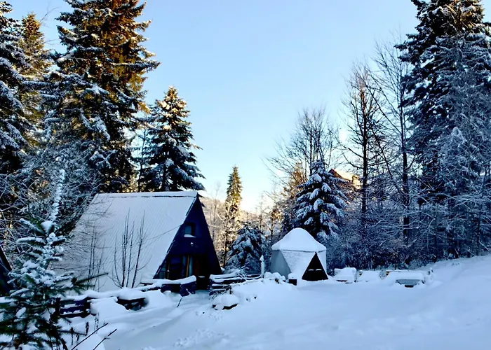 Osada Pod Beskidem- Chatki Caloroczne