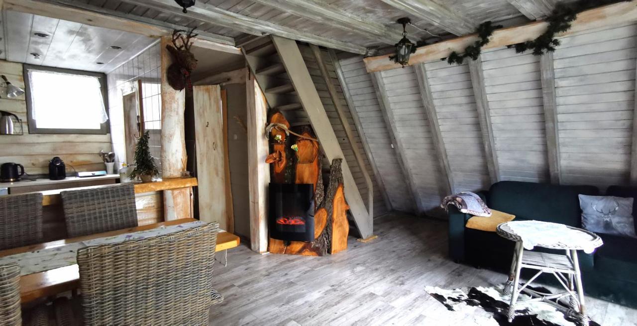 Lodge Osada Pod Beskidem- Chatki Caloroczne