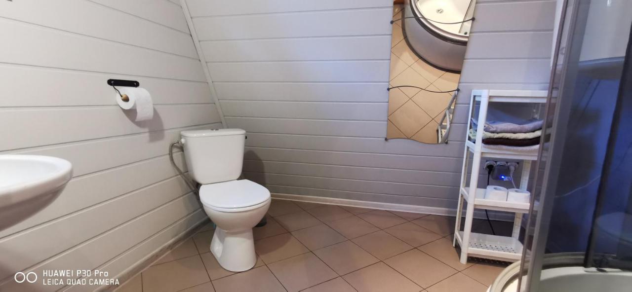 Lodge Osada Pod Beskidem- Chatki Caloroczne
