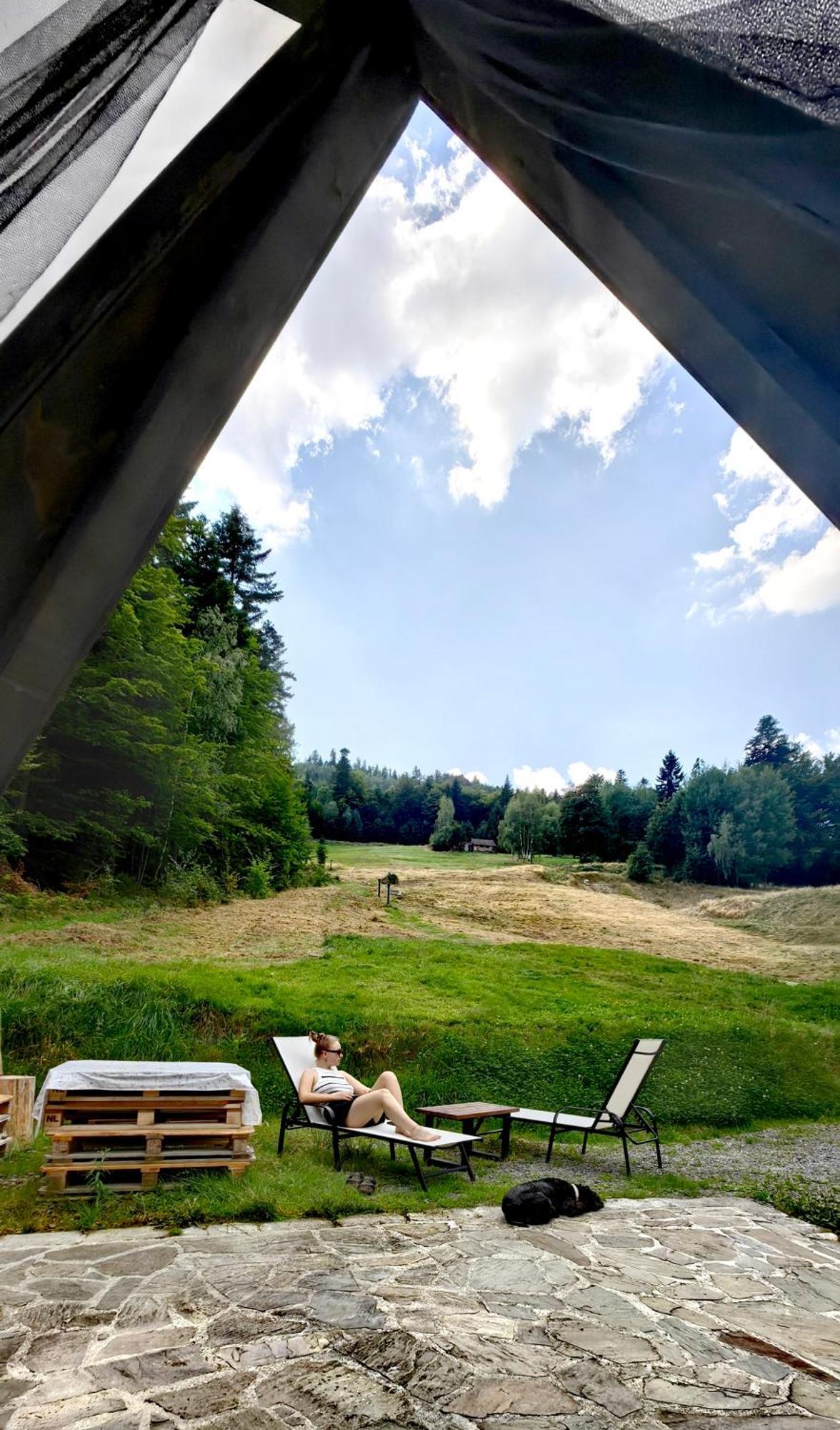 Osada Pod Beskidem- Chatki Caloroczne Lodge