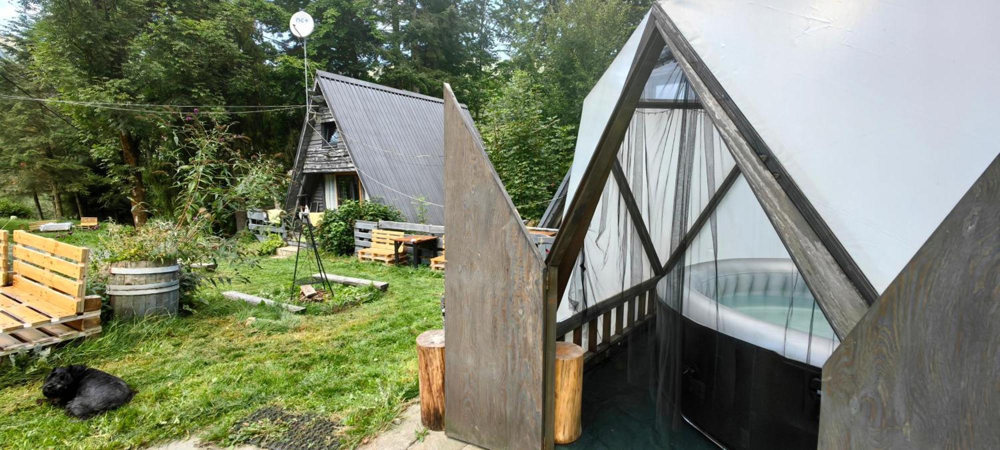 Osada Pod Beskidem- Chatki Caloroczne Lodge *