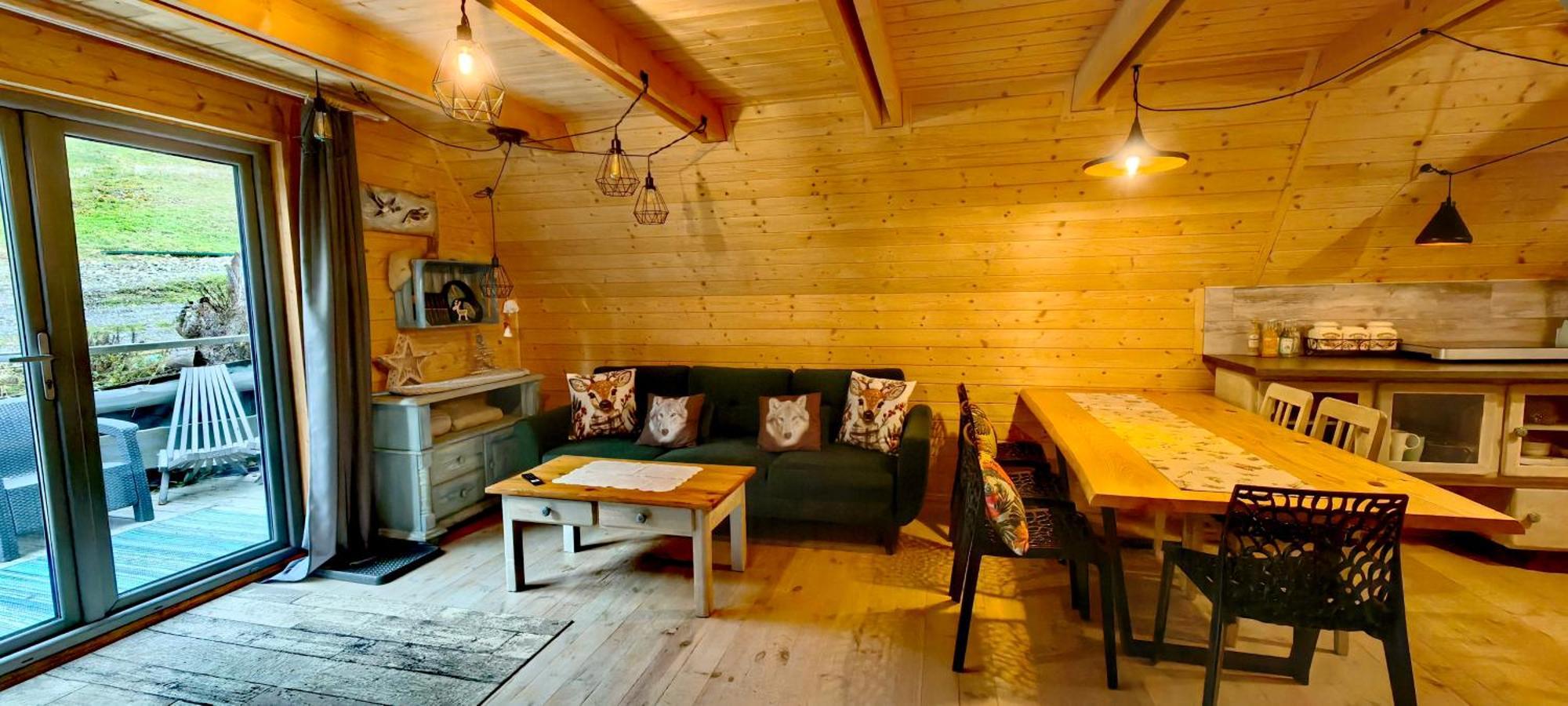 Osada Pod Beskidem- Chatki Caloroczne Lodge Szczyrk