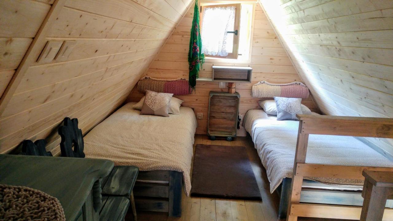 Osada Pod Beskidem- Chatki Caloroczne Lodge Szczyrk