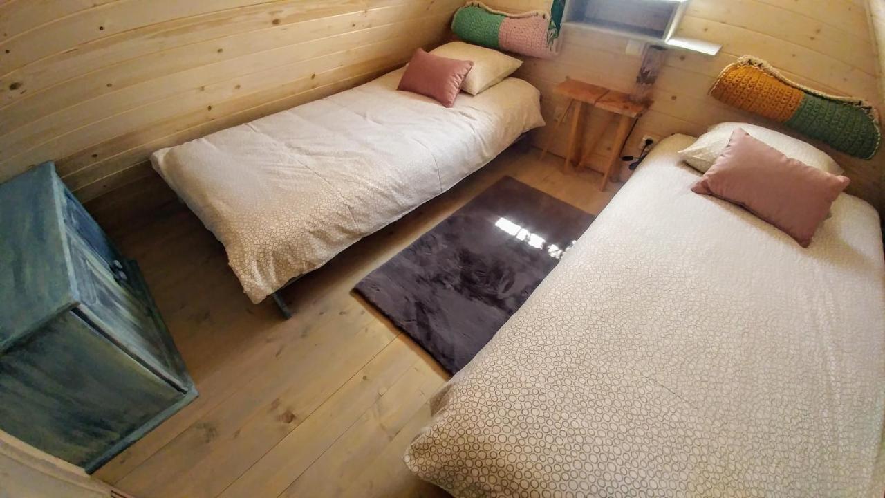Osada Pod Beskidem- Chatki Caloroczne *