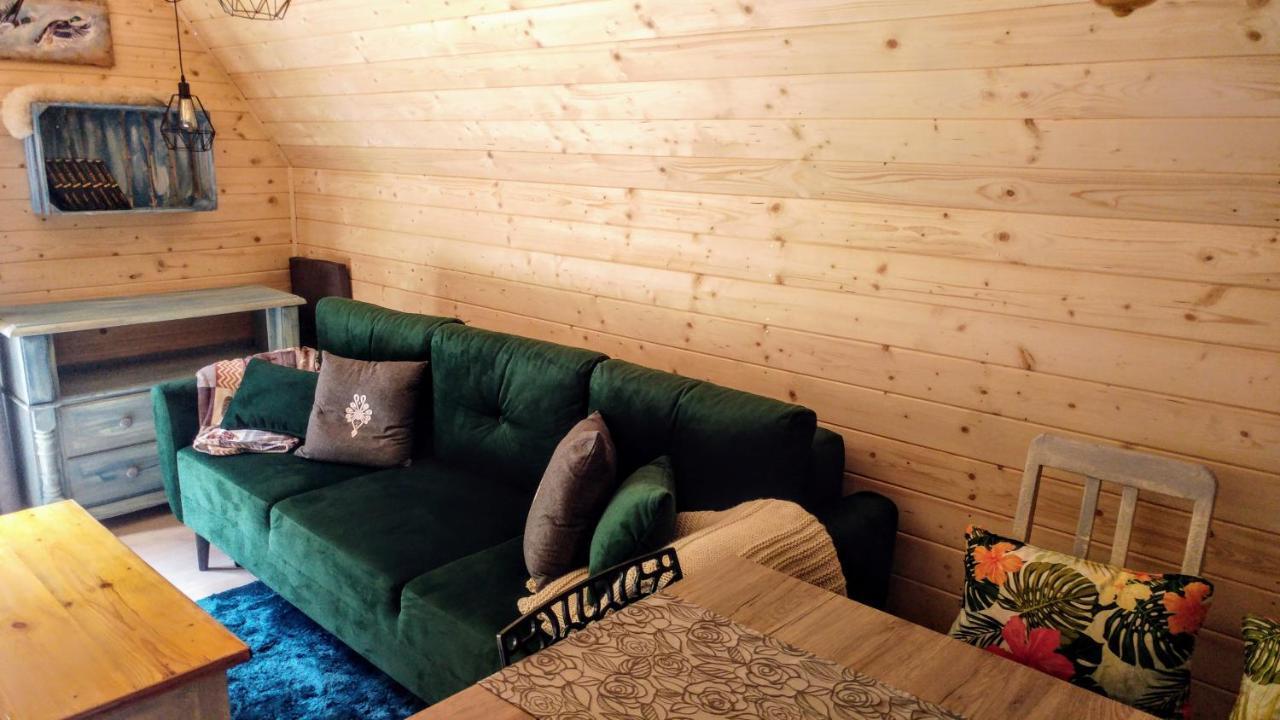 Osada Pod Beskidem- Chatki Caloroczne Lodge *